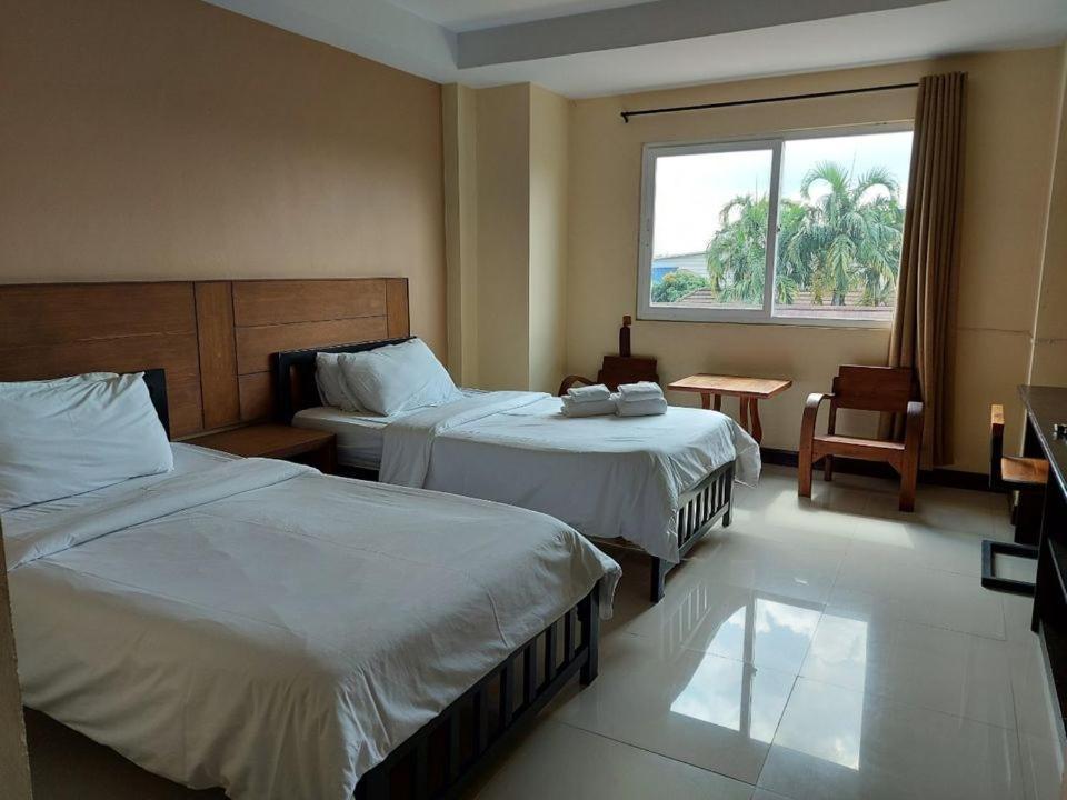The Square Rayong Hotel Bagian luar foto