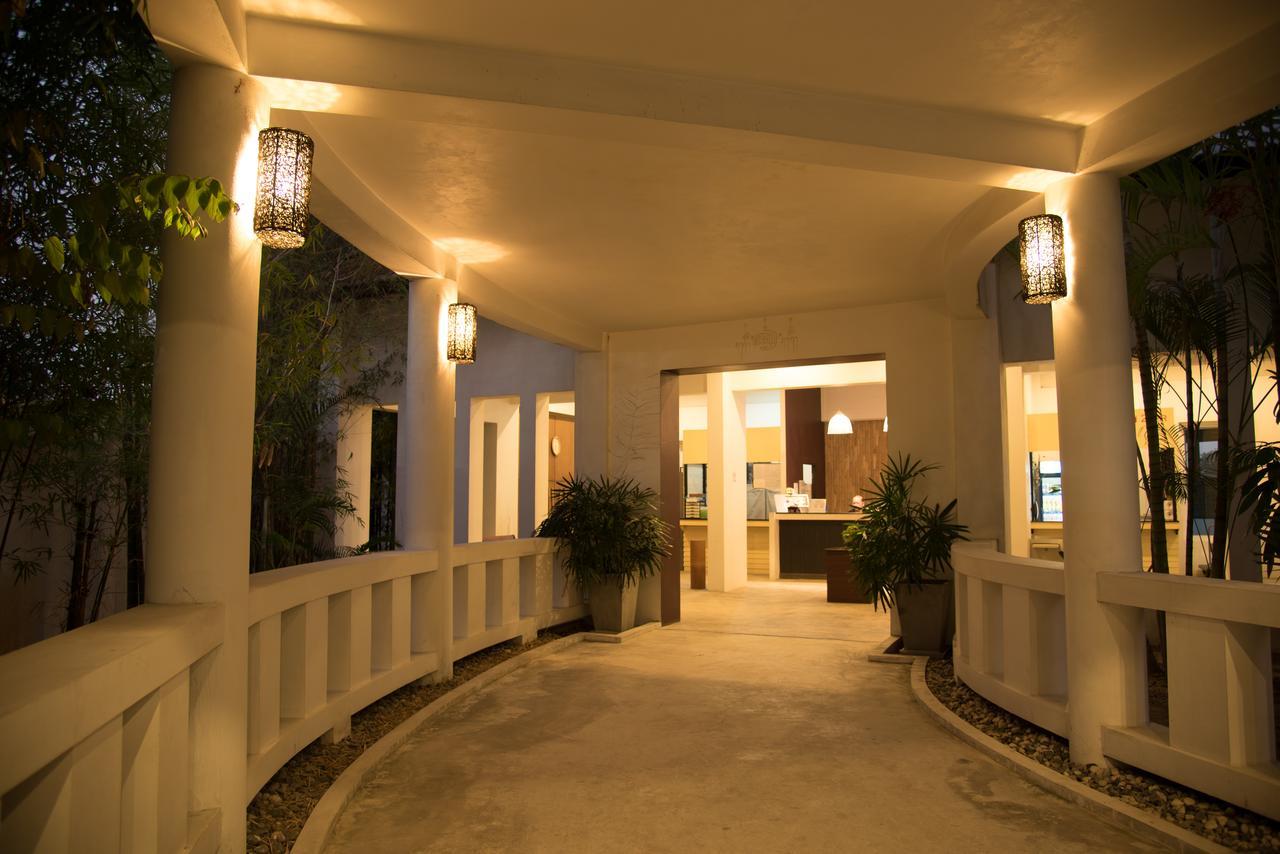 The Square Rayong Hotel Bagian luar foto