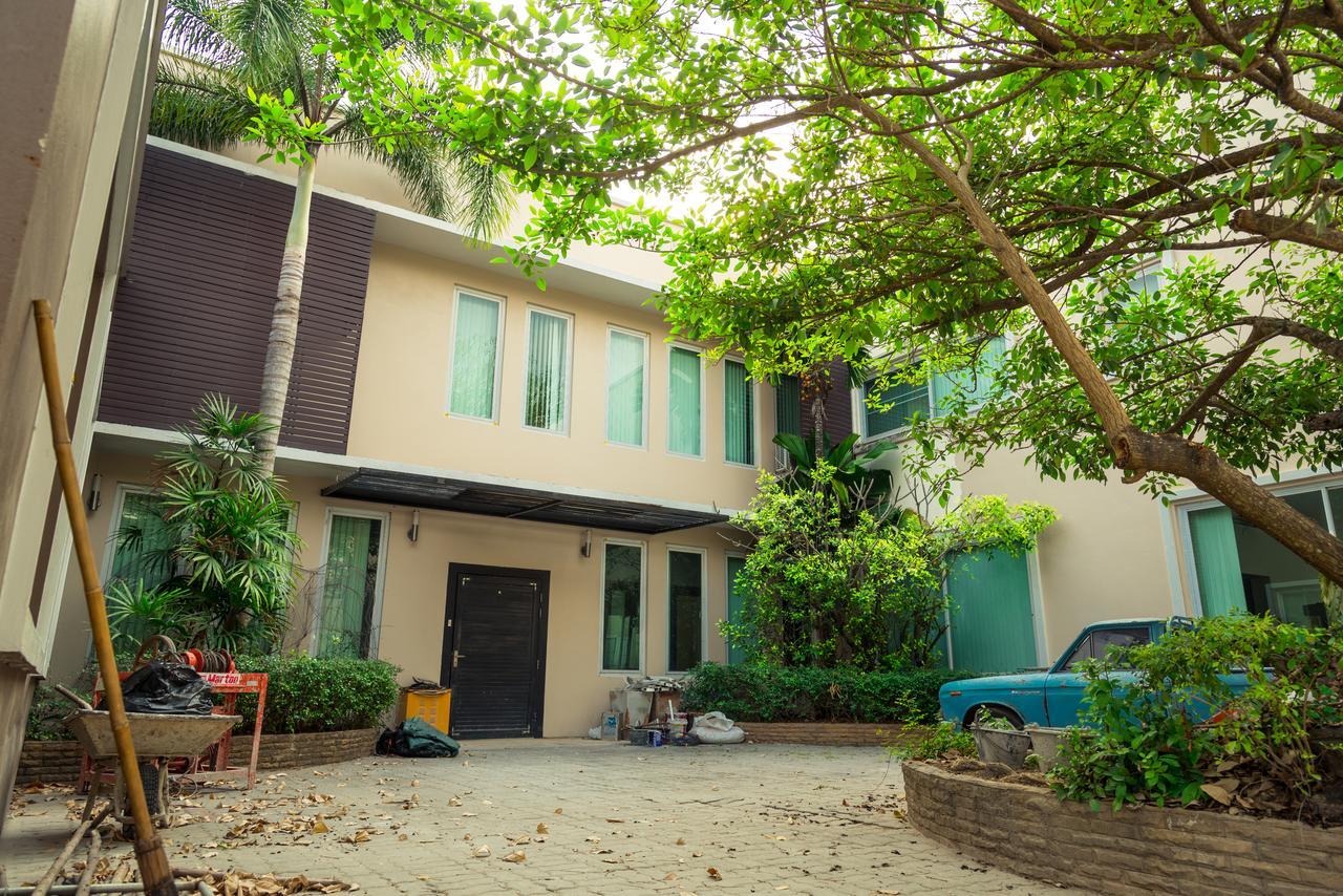 The Square Rayong Hotel Bagian luar foto